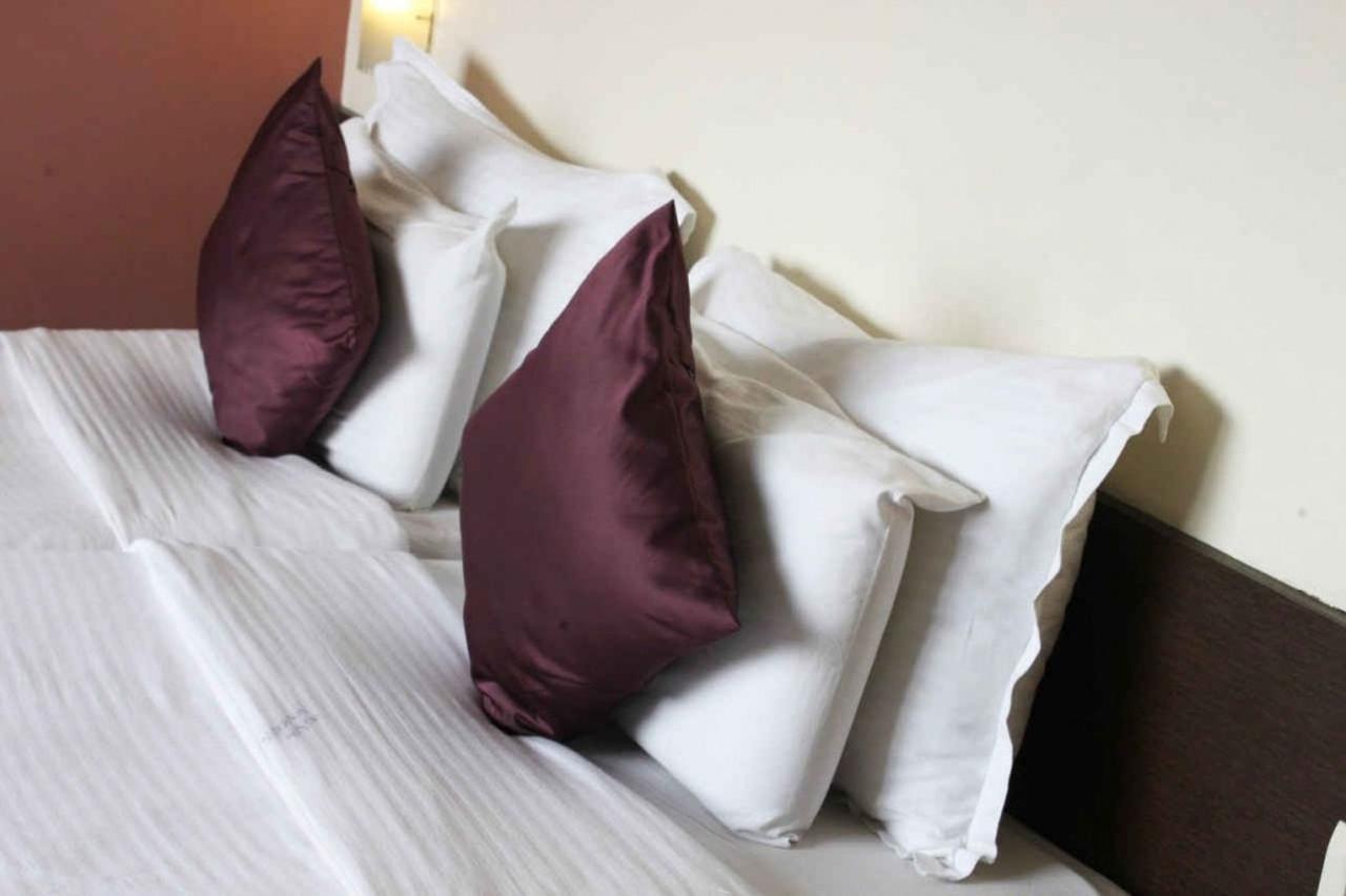 ซุค โฮเต็ล Hotel มุมไบ ภายนอก รูปภาพ