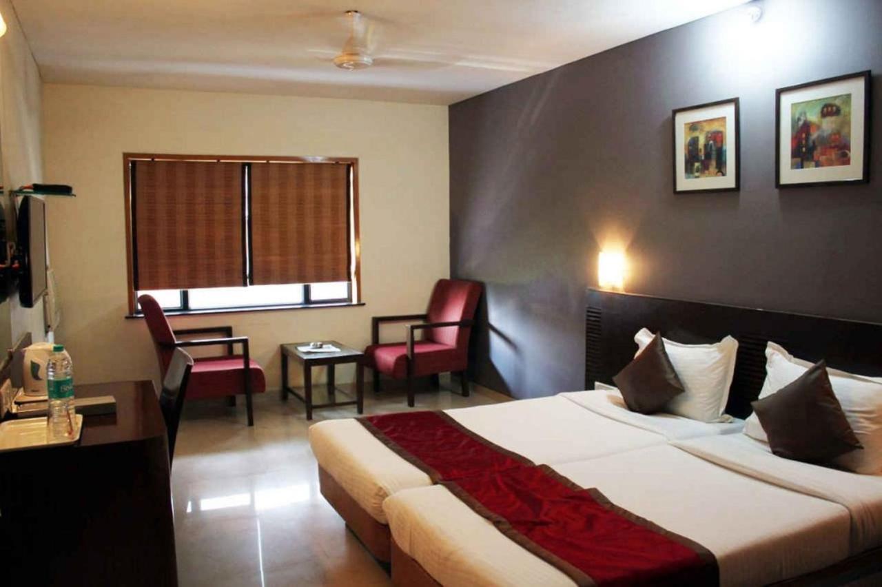 ซุค โฮเต็ล Hotel มุมไบ ภายนอก รูปภาพ