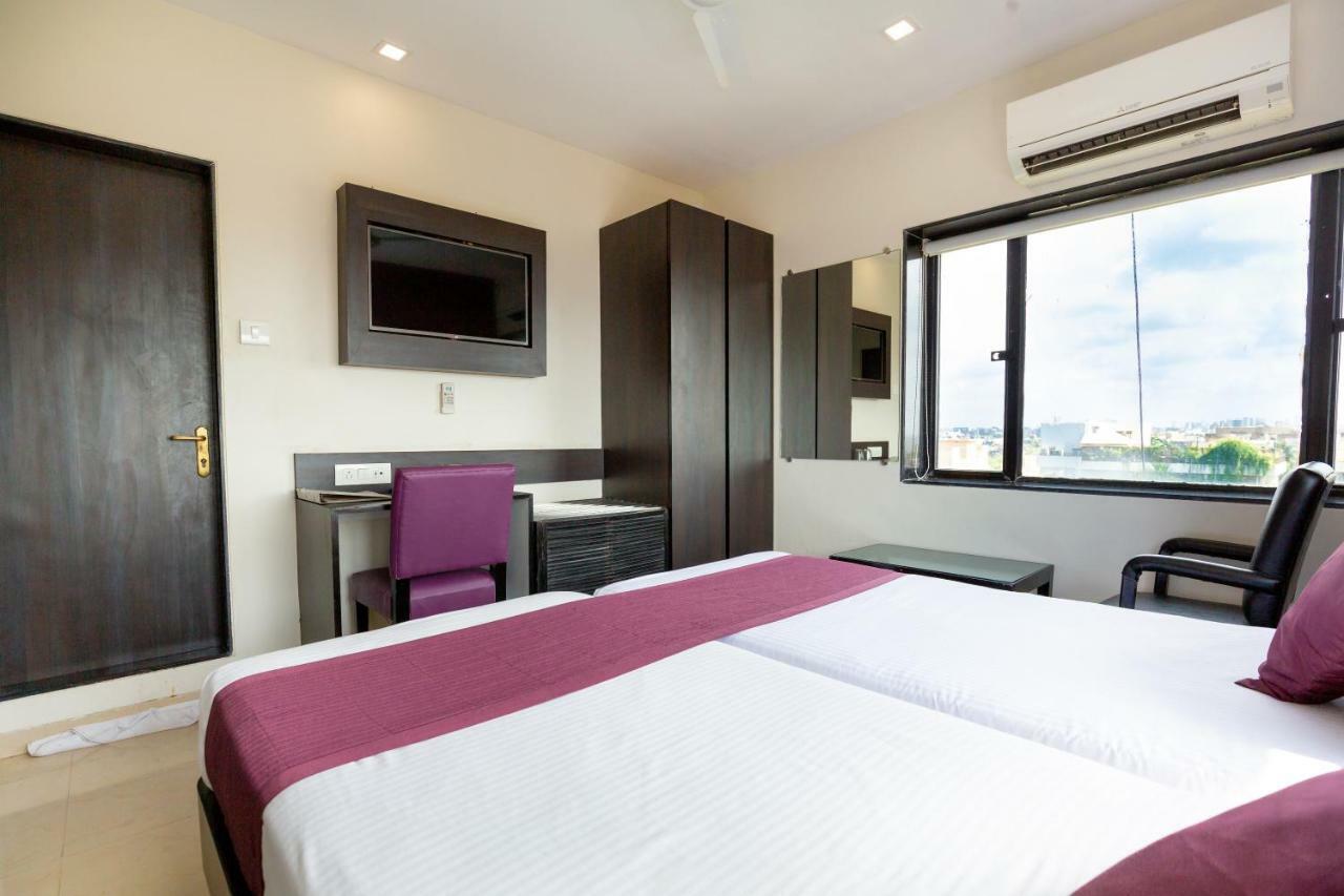 ซุค โฮเต็ล Hotel มุมไบ ภายนอก รูปภาพ